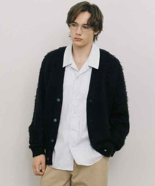 LURAKU（ルラク）の「【LURAKU】 Brushed Wool Cardigan / ブラッシュドウールカーディガン（カーディガン/ボレロ・メンズ・ダークブラウン/スカイブルー/ブラック・M/L）」の4枚目の写真