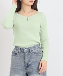 TRUDEA（トルディア）の「ラインストーンハートネック リブニット長袖(300日着られるニット/イージーケア/抗ピリング加工/ウォッシャブル)（ニット/セーター）」