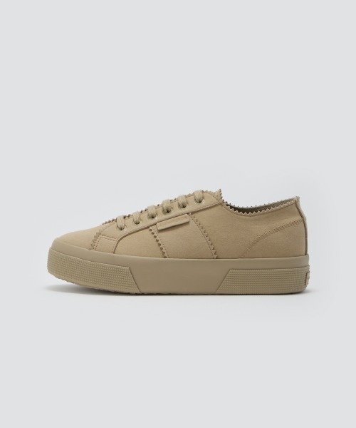 PELLICO(ペリーコ)の「【PELLICO×SUPERGA】 撥水 スウェードスニーカー 3.5cm BEIGE(スニーカー・レディース・ベージュ・35/39/38/37/36)」の2枚目の写真