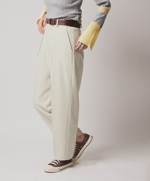W:Huku(フーク)の「【W:Huku / ソフトタッチツイル】タック テーパード パンツ / Soft-Touch Twill Tucked Tapered Pants(スラックス・レディース・ブラック/ブラウン系その他/グレー系その他/ベージュ系その他・FREE)」の8枚目の写真