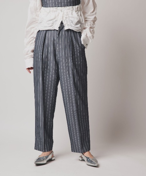 W:Huku(フーク)の「【W:Huku / ソフトタッチツイル】タック テーパード パンツ / Soft-Touch Twill Tucked Tapered Pants(スラックス・レディース・ブラック/ブラウン系その他/グレー系その他/ベージュ系その他・FREE)」の9枚目の写真