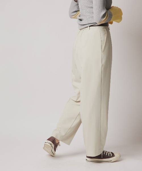 W:Huku(フーク)の「【W:Huku / ソフトタッチツイル】タック テーパード パンツ / Soft-Touch Twill Tucked Tapered Pants(スラックス・レディース・ブラック/ブラウン系その他/グレー系その他/ベージュ系その他・FREE)」の15枚目の写真