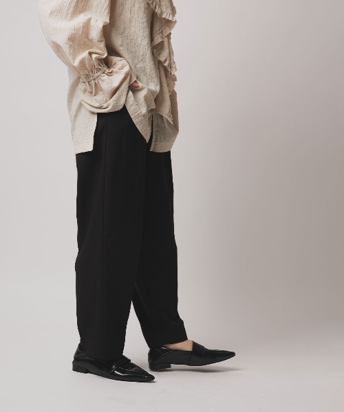 W:Huku(フーク)の「【W:Huku / ソフトタッチツイル】タック テーパード パンツ / Soft-Touch Twill Tucked Tapered Pants(スラックス・レディース・ブラック/ブラウン系その他/グレー系その他/ベージュ系その他・FREE)」の19枚目の写真