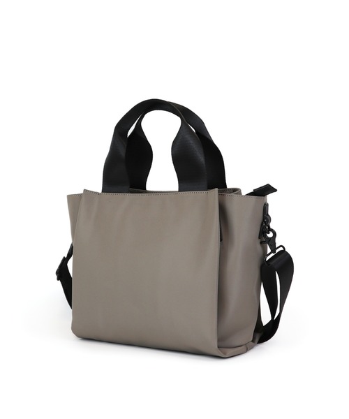 Un coeur(アンクール)の「【Un coeur/アンクール】2WAY SQUARE TOTE / ツーウェイ スクエア トート RUI / K905066(トートバッグ・レディース・ブラック/グレイッシュベージュ/グレー/ブラウン・FREE)」の4枚目の写真