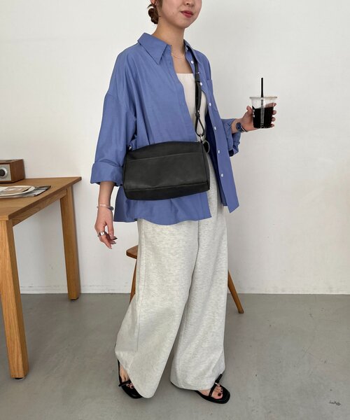 DISCOAT(ディスコート)の「ヴィンテージ調パイピングショルダーバッグ(ショルダーバッグ・レディース・ブラック/ブラウン/ピンク・FREE)」の7枚目の写真