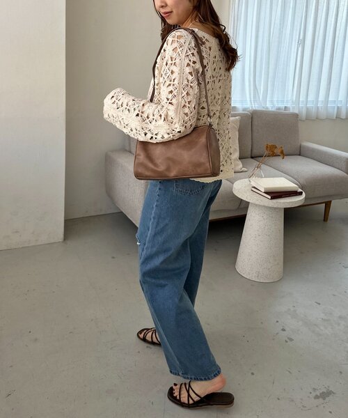 DISCOAT(ディスコート)の「ヴィンテージ調パイピングショルダーバッグ(ショルダーバッグ・レディース・ブラック/ブラウン/ピンク・FREE)」の13枚目の写真