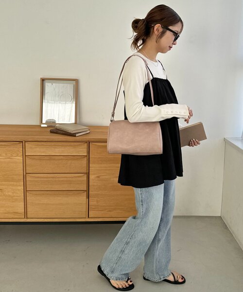 DISCOAT(ディスコート)の「ヴィンテージ調パイピングショルダーバッグ(ショルダーバッグ・レディース・ブラック/ブラウン/ピンク・FREE)」の19枚目の写真