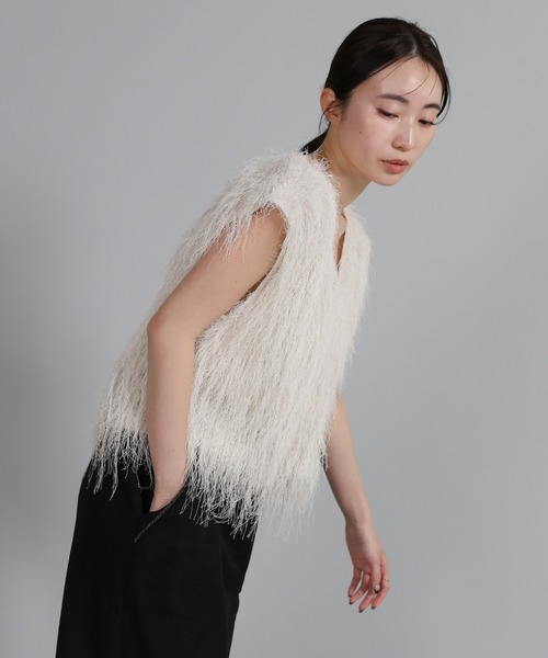 select MOCA Et（セレクトモカエト）の「【Et】2WAY feather Short Vest（ベスト・レディース・アイボリー/グレー・FREE）」の8枚目の写真