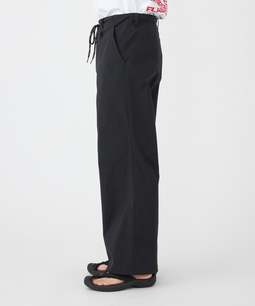 KEEN(キーン)の「NYLON STRAIGHT PANTS / ナイロン ストレート パンツ(その他パンツ・メンズ・ブラック・L/M/S/XL)」の3枚目の写真