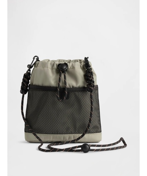 GAP(ギャップ)の「メッシュ ポケット ショルダーバッグ 小(ショルダーバッグ・メンズ・アイボリー/ブラック/ベージュ/グリーン・ONE SIZE)」の1枚目の写真