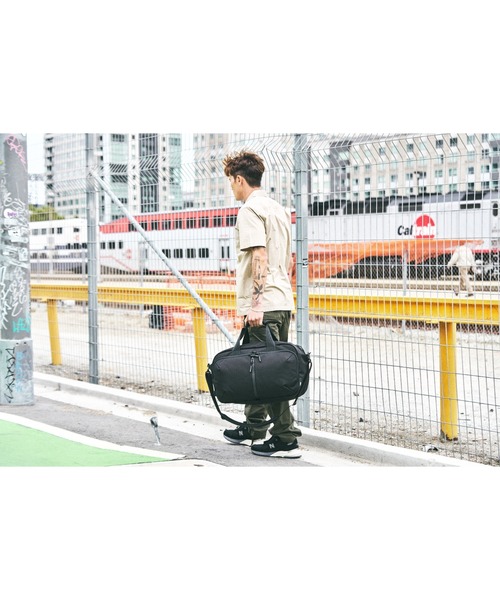 Aer（エアー）の「AER　Travel Weekender　/　AER-21048（ボストンバッグ・メンズ・ブラック・FREE）」の17枚目の写真