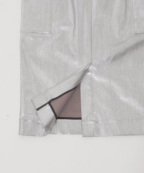 CALMER（カルメール）の「Shiny Brighton Skirt（スカート・レディース・シルバー・1/2）」の3枚目の写真