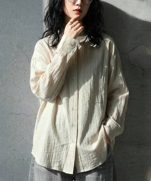 antiqua(アンティカ)の「リネン混 タックシャツ(シャツ/ブラウス・レディース・ナチュラル/ブラック/ブラウン系その他・P/R)」の19枚目の写真
