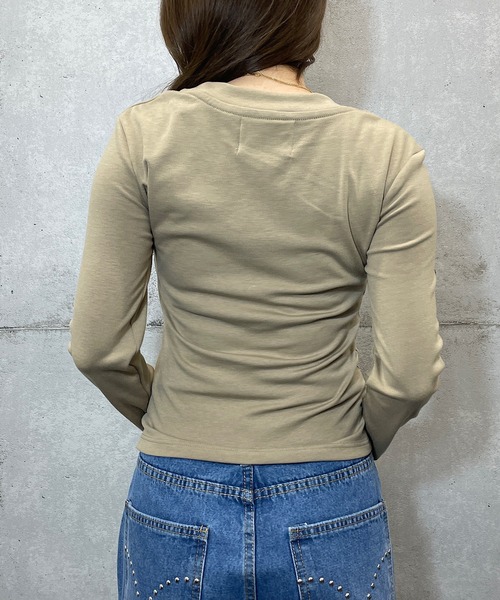 ROGER AND RAW(ロジャーアンドロウ)の「ラウンドネック ショート丈ロンT(Tシャツ/カットソー・レディース・ホワイト/ブラック/グレー/ライトカーキ・FREE)」の9枚目の写真