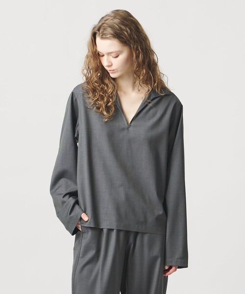 LOEFF（ロエフ）の「＜LOEFF＞トロピカルウール スキッパー シャツ UNISEX（シャツ/ブラウス・レディース・オリーブ/ブラック/コバルトブルー・0/2/1）」の10枚目の写真