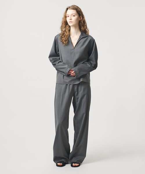 LOEFF（ロエフ）の「＜LOEFF＞トロピカルウール スキッパー シャツ UNISEX（シャツ/ブラウス・レディース・オリーブ/ブラック/コバルトブルー・0/2/1）」の12枚目の写真