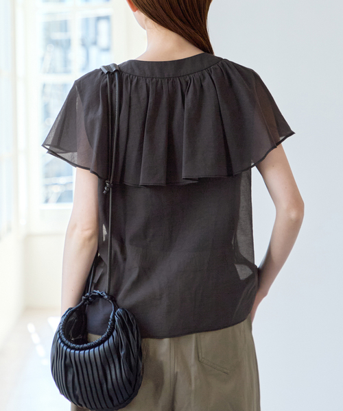 U by SPICK&SPAN（ユーバイスピックアンドスパン）の「フロントリボンラッフルブラウス（シャツ/ブラウス・レディース・ホワイト/ブラック・FREE）」の11枚目の写真