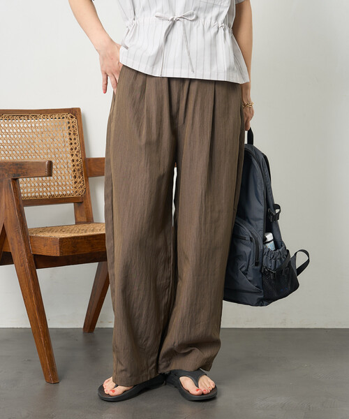 FREAK'S STORE（フリークスストア）の「<接触冷感> SUMMERCOOL タック カーブ イージーパンツ（スラックス・レディース・ブラウン/ブラック/ブルーグリーン・SMALL/MEDIUM）」の2枚目の写真