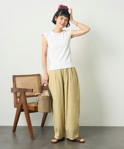 FREAK'S STORE（フリークスストア）の「<接触冷感> SUMMERCOOL タック カーブ イージーパンツ（スラックス・レディース・ブラウン/ブラック/ブルーグリーン・SMALL/MEDIUM）」の5枚目の写真