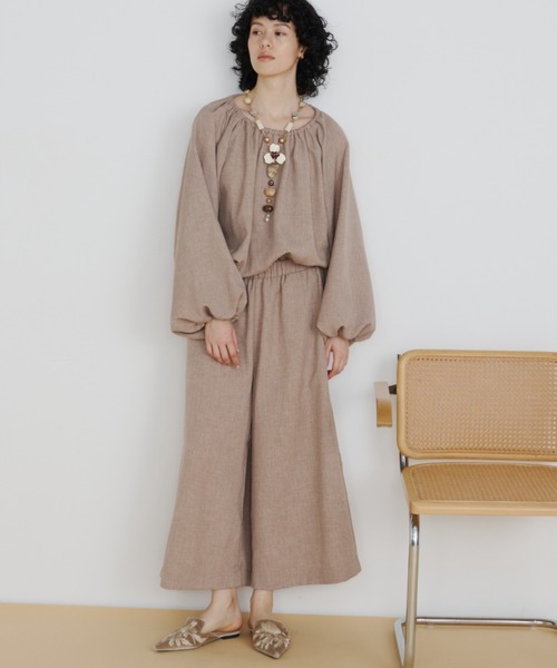Libra Cue(リブラ キュー)の「リネンライクボリュームコンビネゾン(つなぎ/オールインワン・レディース・ブラック/ベージュ・2/1)」の11枚目の写真