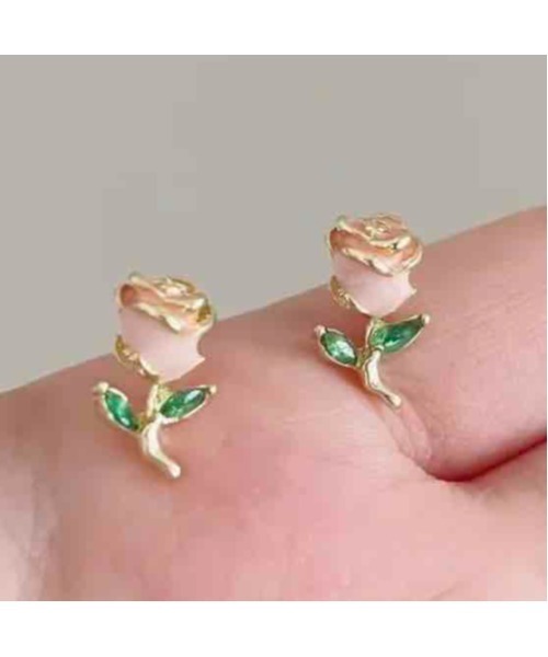 tone(トーン)の「【88eighty-eight】CUTEピンク薔薇ミニピアス【import】(MA)(ピアス(両耳用)・レディース・ゴールド・FREE)」の5枚目の写真