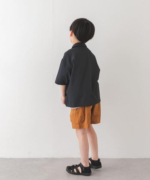 URBAN RESEARCH DOORS（アーバンリサーチドアーズ）の「『150サイズあり』『親子リンク』『UR TECH』サマシェアシャツカーディガン(KIDS)（Tシャツ/カットソー・キッズ・チャコールグレー/グリーン・120/150/135）」の13枚目の写真