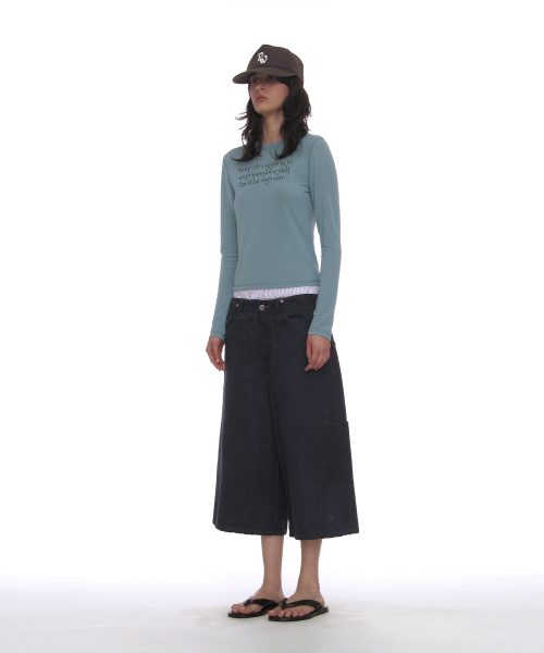 PARTIMENTO WOMEN(パルティメントウィメン)の「DBRスローガンプリンテッドロングスリーブTシャツ_エメラルド(Tシャツ/カットソー・レディース・その他・SMALL/MEDIUM)」の3枚目の写真