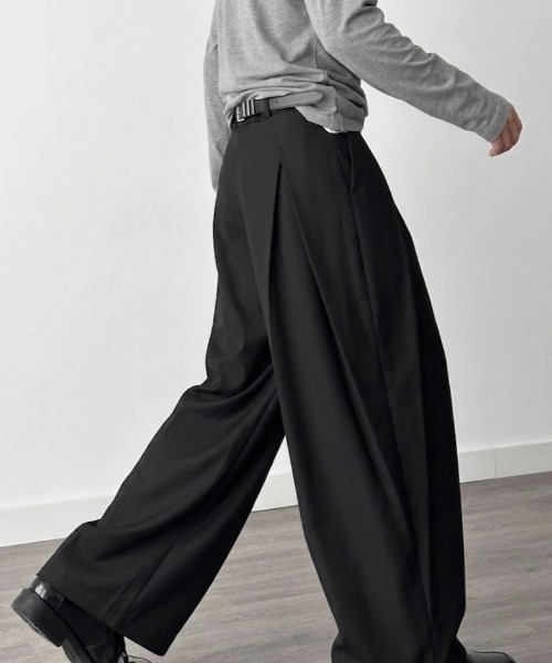 SHEPP（シープ）の「【UNISEX】ハイウエスト 深タック ワイドレッグ スラックスパンツ（スラックス・メンズ・グレー/ブラック・M/L）」の7枚目の写真