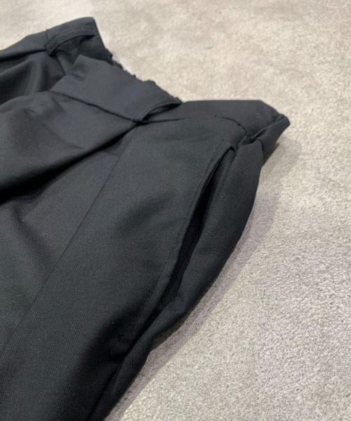SHEPP(シープ)の「【UNISEX】ハイウエスト 深タック ワイドレッグ スラックスパンツ(スラックス・メンズ・グレー/ブラック・M/L)」の11枚目の写真