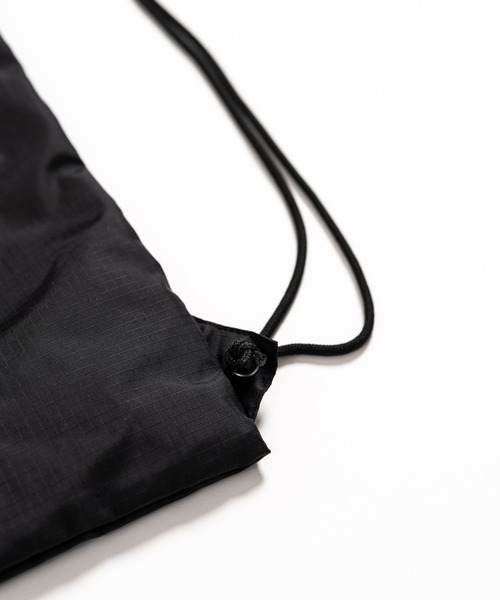 THE NORTH FACE(ザノースフェイス)の「日本未展開モデル THE NORTH FACE ザ・ノースフェイス WHITE LABEL STANDARD MULTI BAG ナップサック リュック(バックパック/リュック・メンズ・ブラック・FREE)」の17枚目の写真