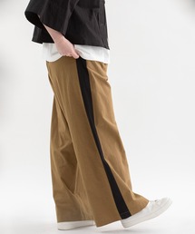 サイドラインイージーワイドパンツ