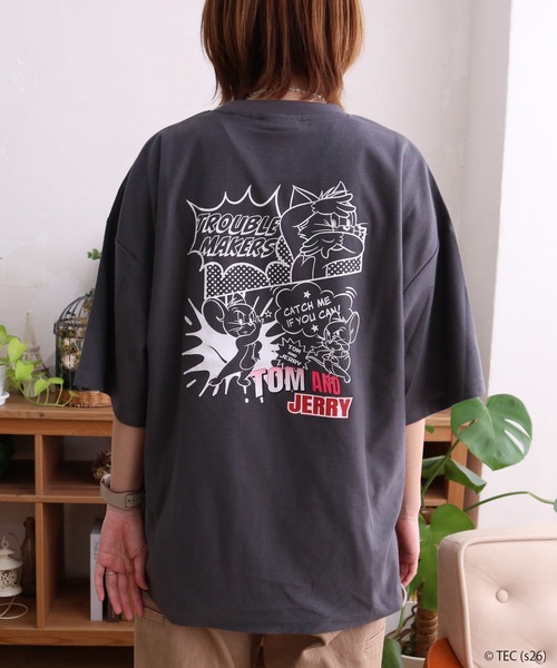 Tom&Jerry(トムアンドジェリー)の「【公式】トムとジェリー 梨地JO2立ちプリントTシャツ(Tシャツ/カットソー・メンズ・ホワイト系その他/ブラック系その他2/ブラック系その他/ホワイト系その他2・L/M)」の3枚目の写真