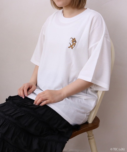 Tom&Jerry(トムアンドジェリー)の「【公式】トムとジェリー 梨地JO2立ちプリントTシャツ(Tシャツ/カットソー・メンズ・ホワイト系その他/ブラック系その他2/ブラック系その他/ホワイト系その他2・L/M)」の9枚目の写真