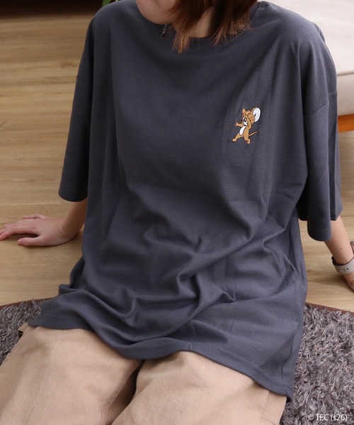 Tom&Jerry(トムアンドジェリー)の「【公式】トムとジェリー 梨地JO2立ちプリントTシャツ(Tシャツ/カットソー・メンズ・ホワイト系その他/ブラック系その他2/ブラック系その他/ホワイト系その他2・L/M)」の10枚目の写真