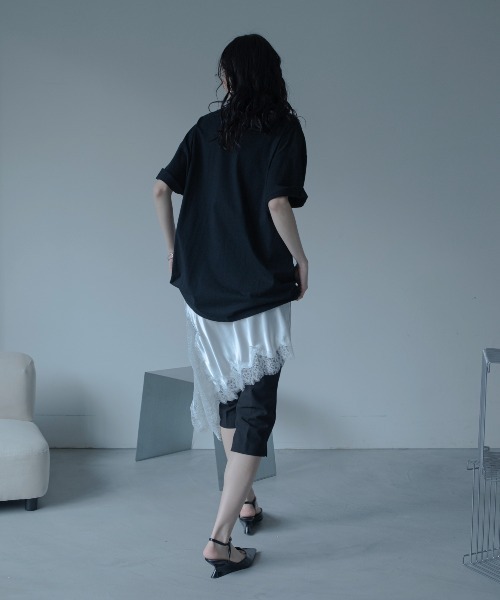 VACANCY(ヴァカンシー)の「スタッズオーバーTシャツ/ユニセックス(Tシャツ/カットソー・レディース・ホワイト/ブラック・FREE)」の7枚目の写真