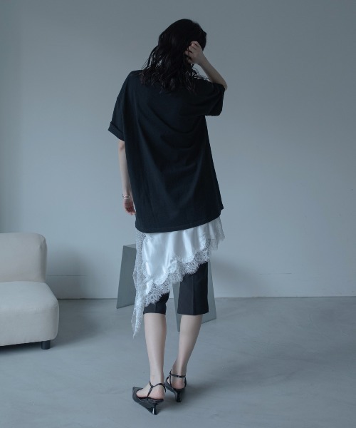 VACANCY(ヴァカンシー)の「スタッズオーバーTシャツ/ユニセックス(Tシャツ/カットソー・レディース・ホワイト/ブラック・FREE)」の8枚目の写真