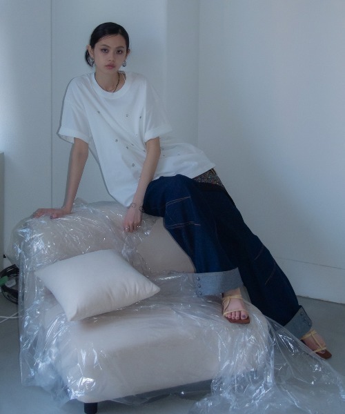 VACANCY(ヴァカンシー)の「スタッズオーバーTシャツ/ユニセックス(Tシャツ/カットソー・レディース・ホワイト/ブラック・FREE)」の13枚目の写真