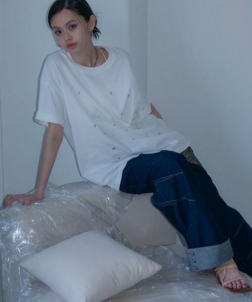 VACANCY(ヴァカンシー)の「スタッズオーバーTシャツ/ユニセックス(Tシャツ/カットソー・レディース・ホワイト/ブラック・FREE)」の12枚目の写真