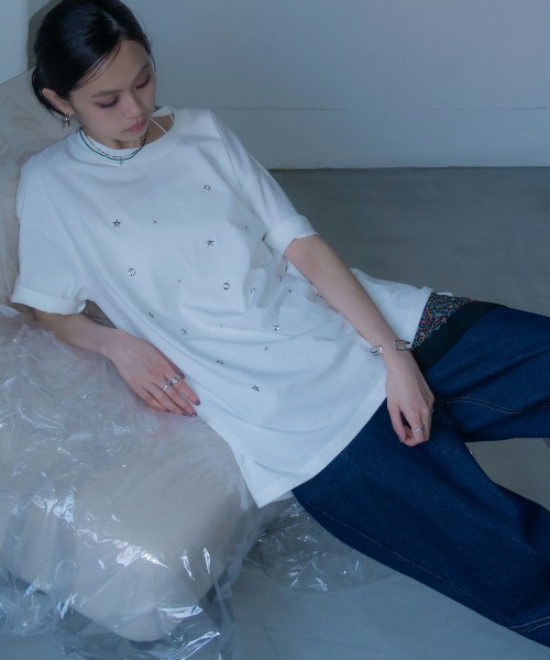 VACANCY(ヴァカンシー)の「スタッズオーバーTシャツ/ユニセックス(Tシャツ/カットソー・レディース・ホワイト/ブラック・FREE)」の11枚目の写真