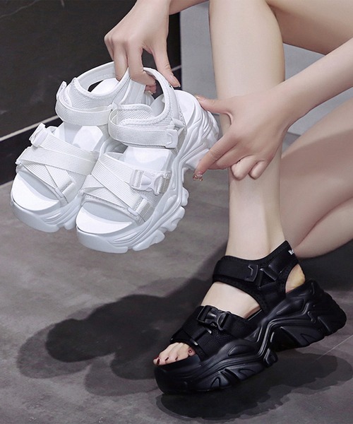 Lace Ladies(レースレディース)の「ソリッドカラー 厚底 スポーツ ストラップ サンダル(サンダル・レディース・ブラック/ホワイト・22.5cm/23cm/23.5cm/24cm/24.5cm)」の8枚目の写真