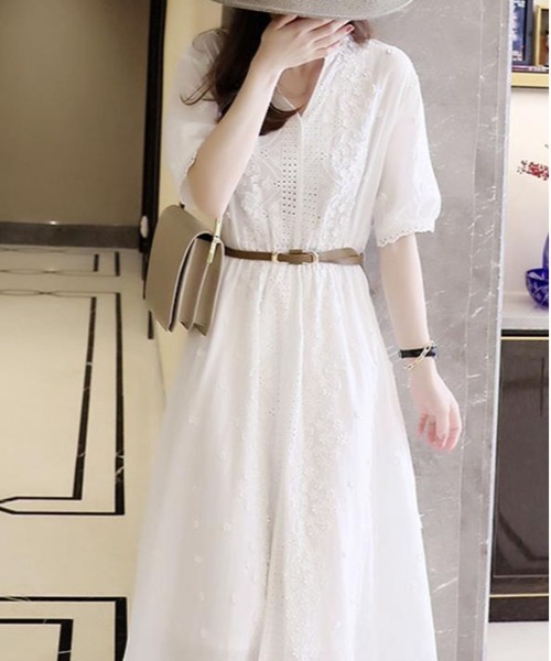 &soiree(アンドソワレ)の「総レースVネック半袖ワンピース(ワンピース・レディース・ホワイト・SMALL/MEDIUM/LARGE/X-LARGE)」の5枚目の写真