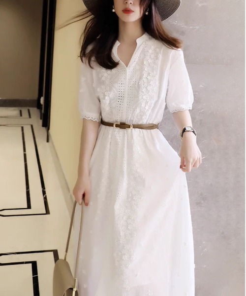 &soiree(アンドソワレ)の「総レースVネック半袖ワンピース(ワンピース・レディース・ホワイト・SMALL/MEDIUM/LARGE/X-LARGE)」の4枚目の写真