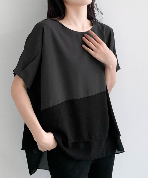 LOWO(ロワ)の「配色レイヤード風オーバーサイズ半袖カットソー(Tシャツ/カットソー・レディース・ホワイト/チャコールグレー・FREE)」の1枚目の写真