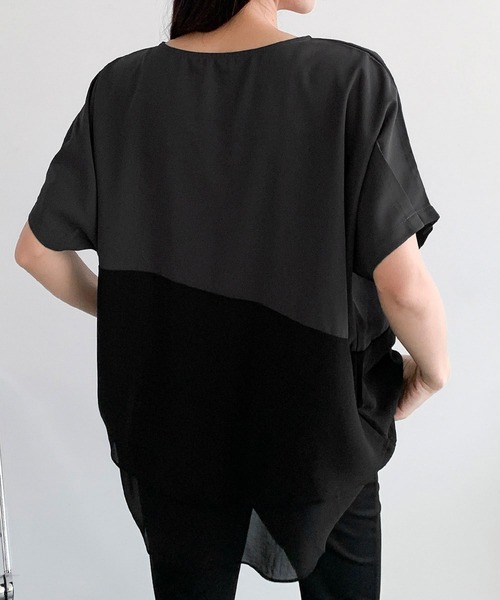 LOWO(ロワ)の「配色レイヤード風オーバーサイズ半袖カットソー(Tシャツ/カットソー・レディース・ホワイト/チャコールグレー・FREE)」の13枚目の写真