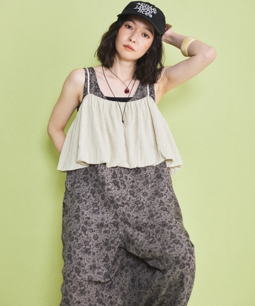 MIRROR STOKE(ミラーストーク)の「【ZOZO限定】BALLOON BUSTIER ROMPERS/バルーンビスチェロンパース(サロペット/オーバーオール・レディース・グレイッシュベージュ/ブラック・MEDIUM)」の5枚目の写真
