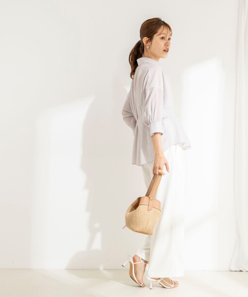 NOLLEY’S(ノーリーズ)の「《接触冷感》ウォッシャブルシアースキッパータック半袖ブラウス(シャツ/ブラウス・レディース・チャコールグレー/ベージュ/サックスブルー・38)」の7枚目の写真