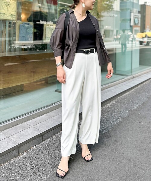 NOLLEY’S(ノーリーズ)の「《接触冷感》ウォッシャブルシアースキッパータック半袖ブラウス(シャツ/ブラウス・レディース・チャコールグレー/ベージュ/サックスブルー・38)」の16枚目の写真