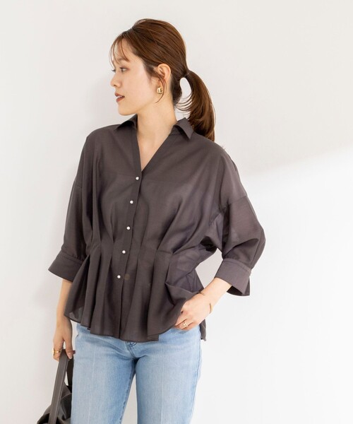 NOLLEY’S(ノーリーズ)の「《接触冷感》【BECシリーズ】ウォッシャブルシアースキッパータック半袖ブラウス(シャツ/ブラウス・レディース・チャコールグレー/ベージュ/サックスブルー・38)」の7枚目の写真