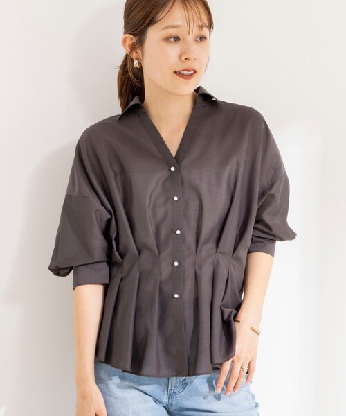 NOLLEY’S(ノーリーズ)の「《接触冷感》【BECシリーズ】ウォッシャブルシアースキッパータック半袖ブラウス(シャツ/ブラウス・レディース・チャコールグレー/ベージュ/サックスブルー・38)」の11枚目の写真