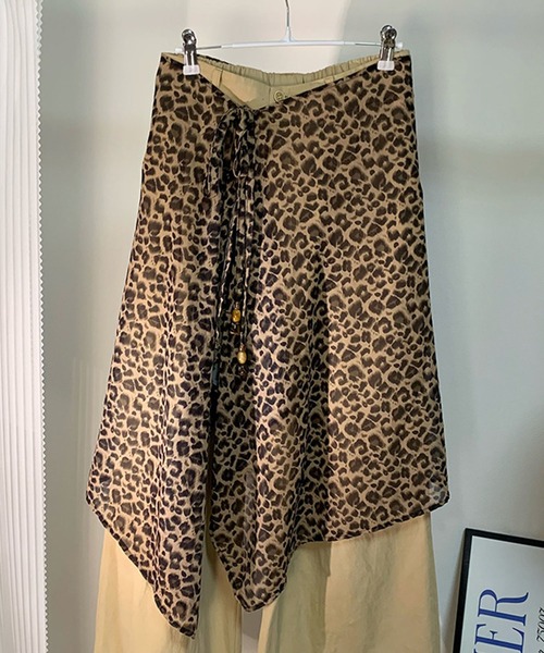meJane(ミージェーン)の「総柄シフォン ラップシアースカート(スカート・レディース・ブラウン系/ホワイト系/ブラック系・FREE)」の12枚目の写真